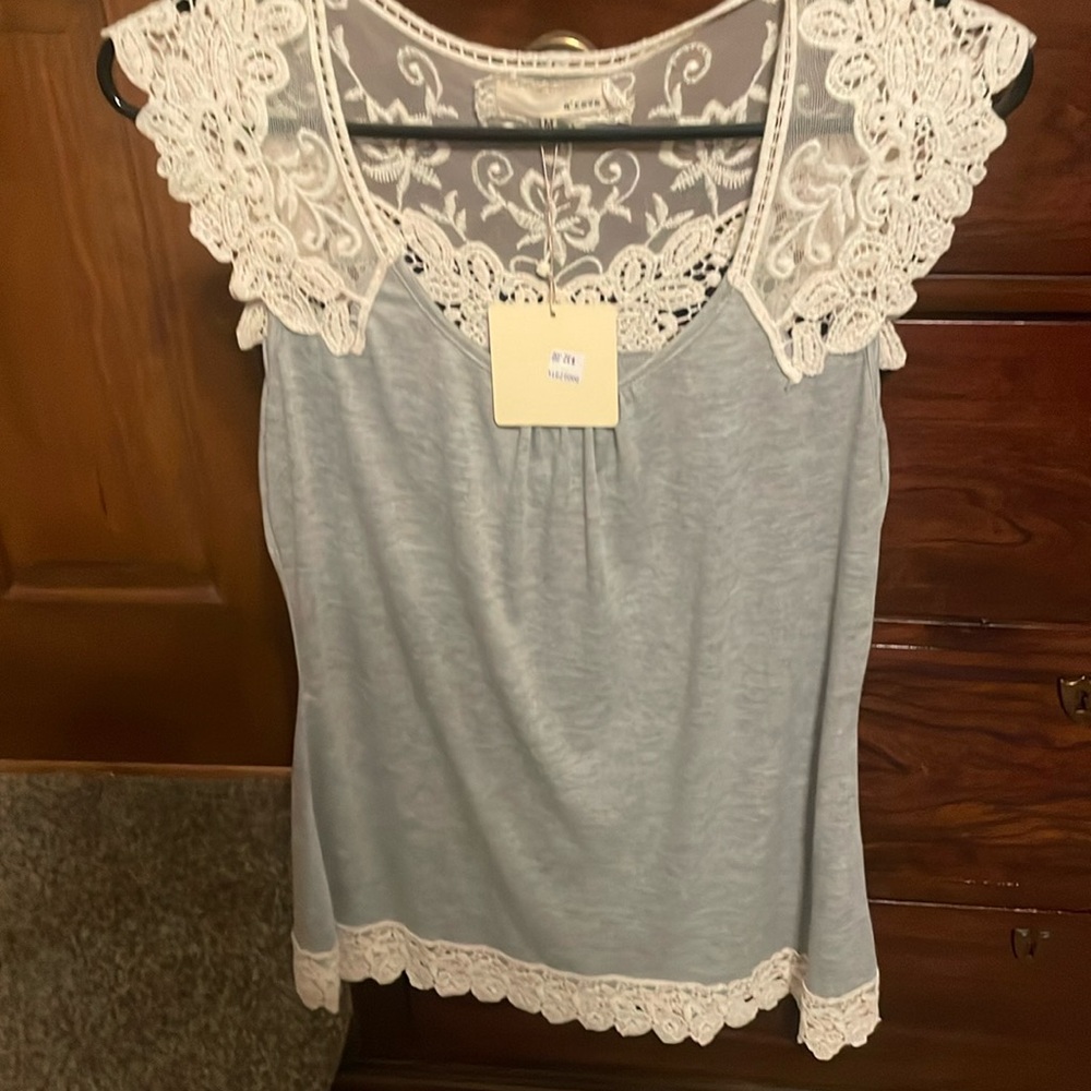 Areve cute shirt